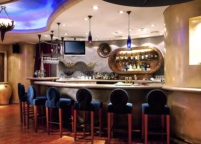 Отель The Ambassador - A Pullman 5*