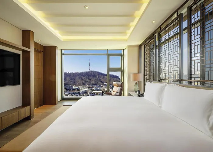 The Ambassador - A Pullman 5*